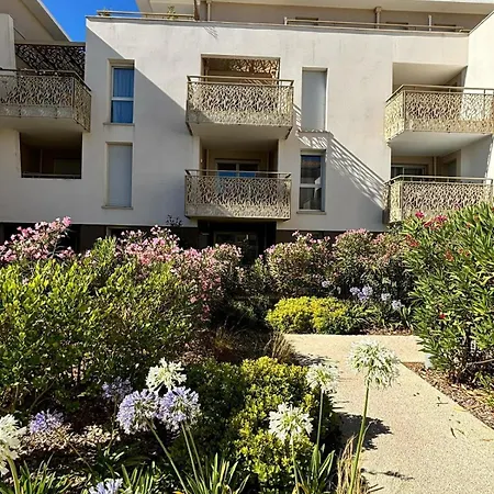 Lovely In A With A Pool! Apartmán *